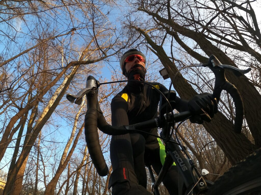 Trening kolarski zimą